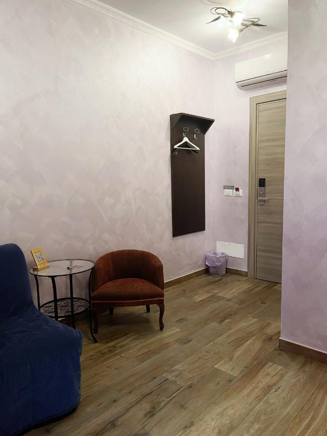 Iris Guest House ローマ エクステリア 写真