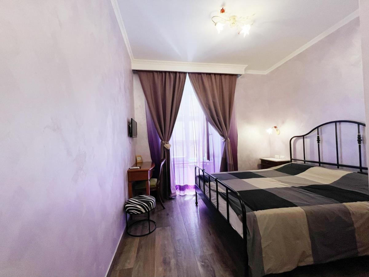 Iris Guest House ローマ エクステリア 写真