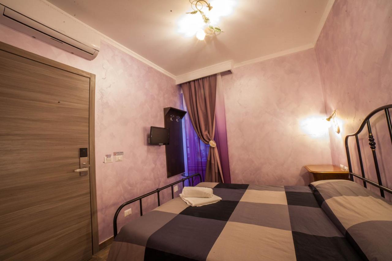 Iris Guest House ローマ エクステリア 写真