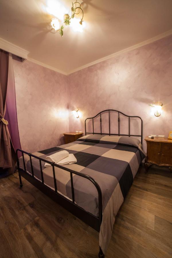 Iris Guest House ローマ エクステリア 写真